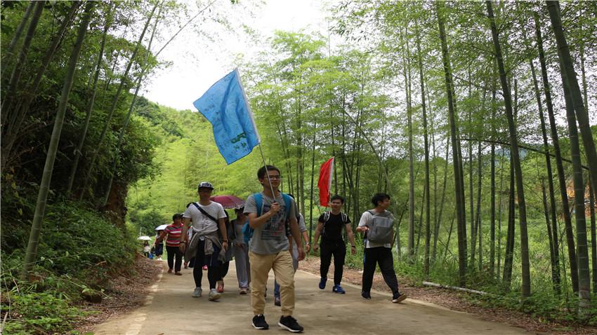 棒谷網(wǎng)絡(luò)從化溪頭村徒步拓展活動