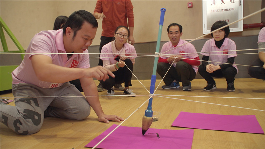 泉興集團(tuán)團(tuán)隊(duì)巨畫(huà)-20171125-26