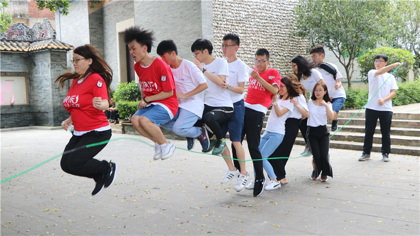 廣州市冰鳥網(wǎng)絡(luò)游戲科技有限公司沙灣古鎮(zhèn)大型奔跑活動