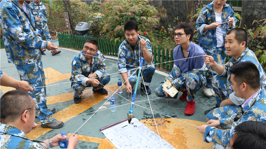 簡(jiǎn)派照明團(tuán)隊(duì)拓展訓(xùn)練活動(dòng)取得圓滿成功