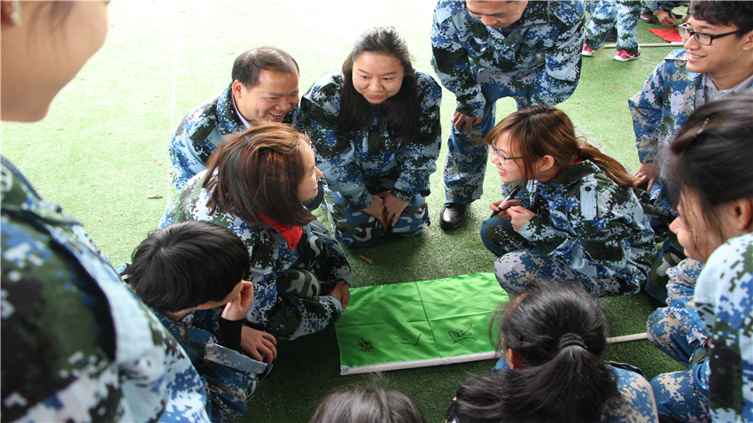 廣州市唐鳴貿(mào)易有限公司體驗(yàn)式拓展培訓(xùn)活動(dòng)