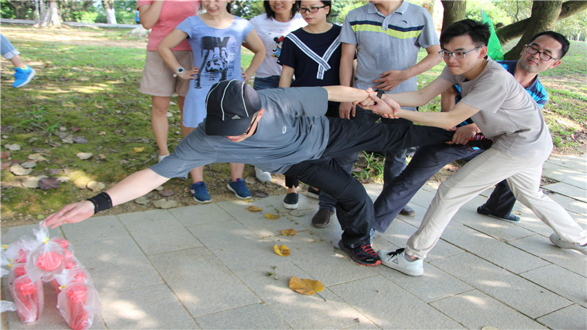 廣州市卓望通信科技有限公司舉辦黨支部警示教育拓展活動