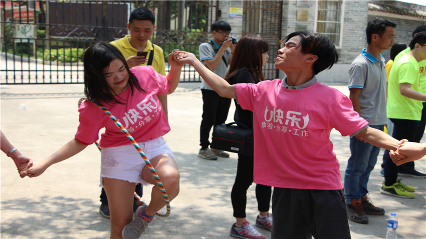 廣州泰康人壽天龍八部舉辦古鎮(zhèn)奔跑拓展活動(dòng)