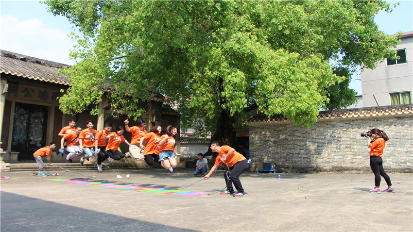 廣州泰康人壽天龍八部舉辦古鎮(zhèn)奔跑拓展活動(dòng)