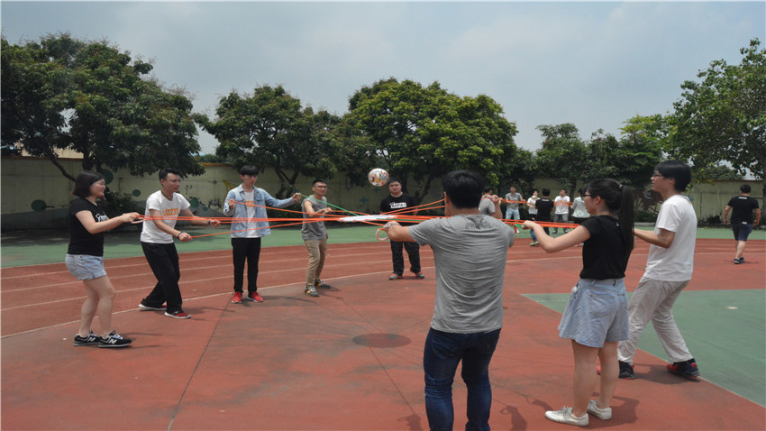 愛拍網(wǎng)絡(luò)大嶺村大型奔跑活動圓滿成功