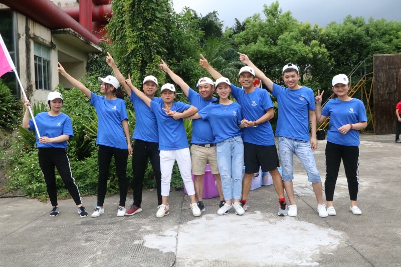 酷魅服飾悅水莊團(tuán)建活動順利開展！