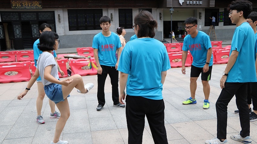 酷魅服飾悅水莊團建活動順利開展！