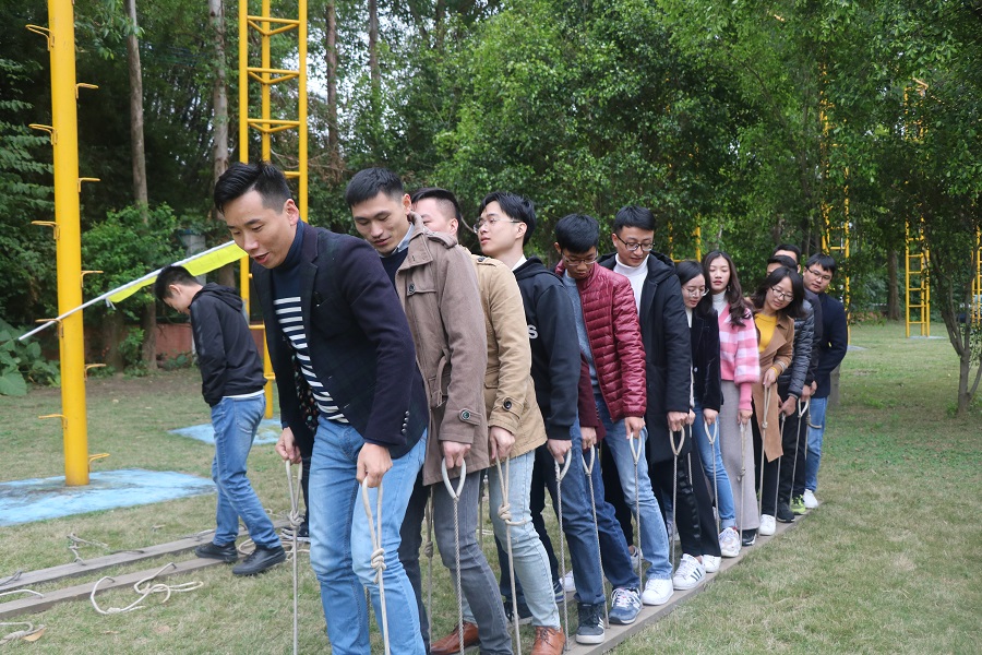 企業(yè)開展拓展培訓(xùn)，加速了團(tuán)隊(duì)的破“冰”之旅