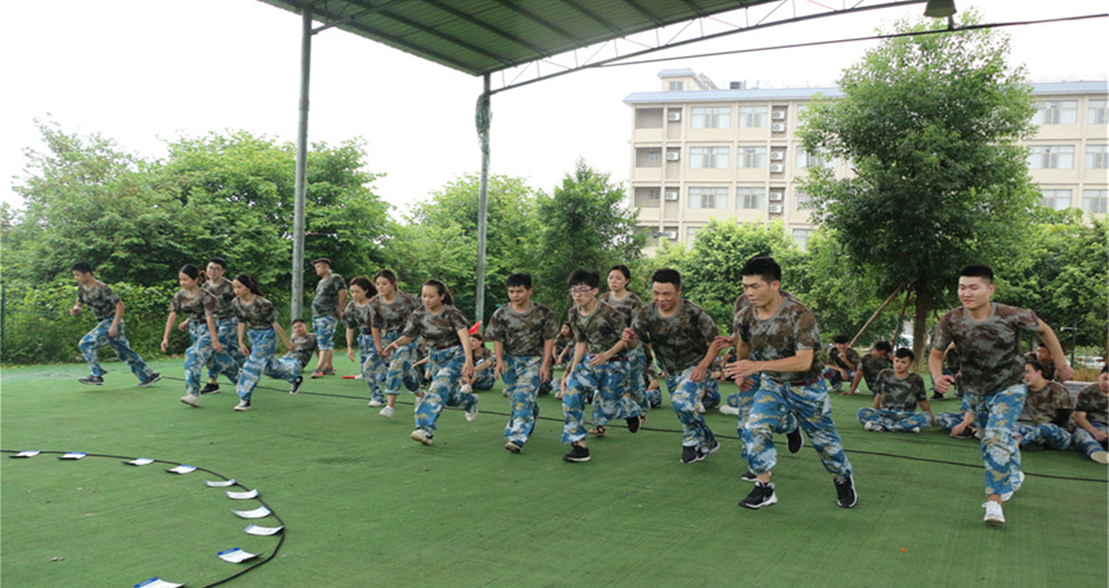 團(tuán)隊拓展訓(xùn)練活動