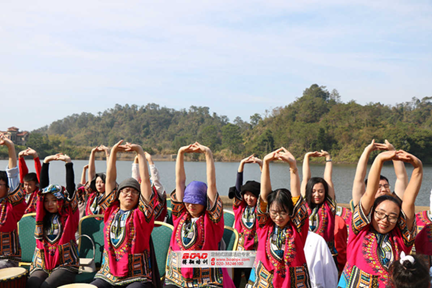 深圳訊得達教育萬綠湖百人非洲鼓拓展團建活動