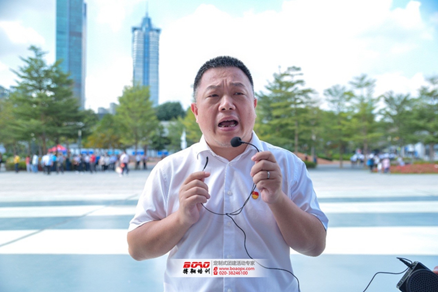 追夢佛開，用汗水澆灌收獲，以實(shí)干篤定前行