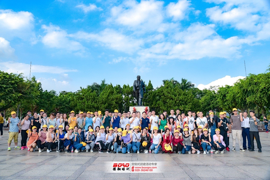 追夢佛開，用汗水澆灌收獲，以實(shí)干篤定前行